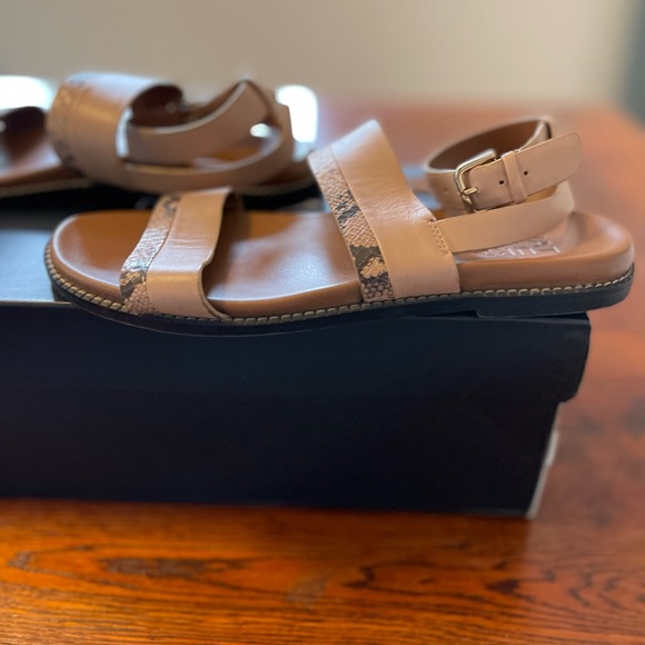 Naturalizer Sandals - Picture 3 of 3